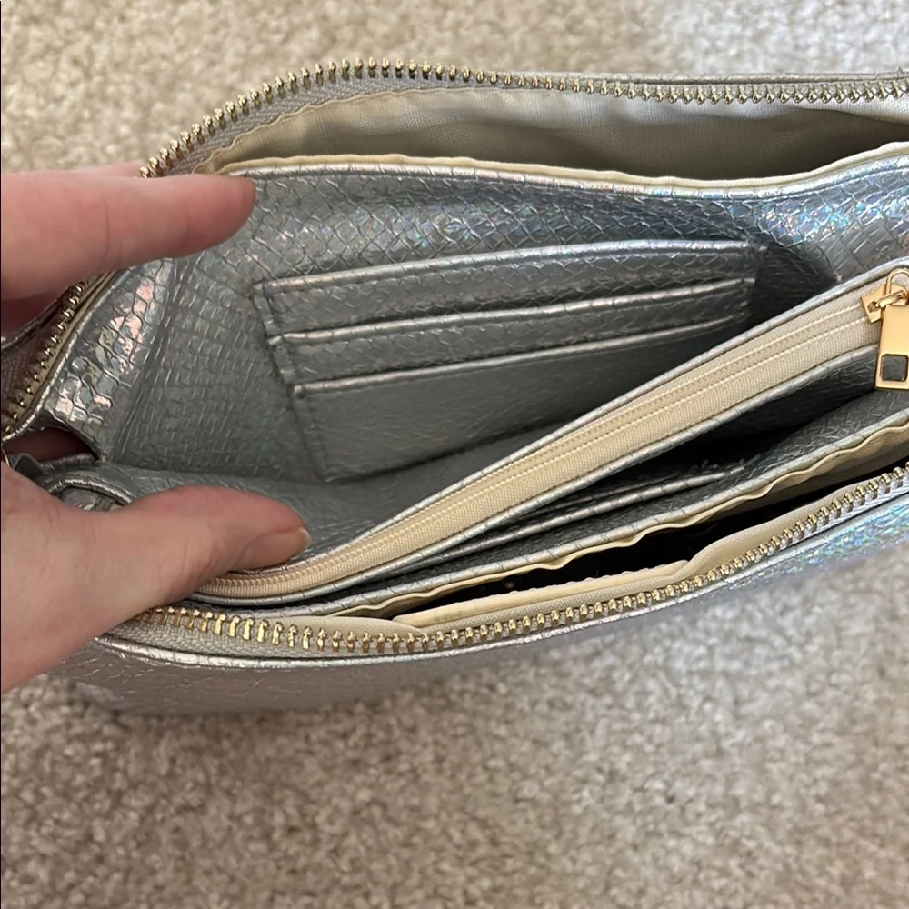 Silver Wristlet Clutch - Picture 4 of 6